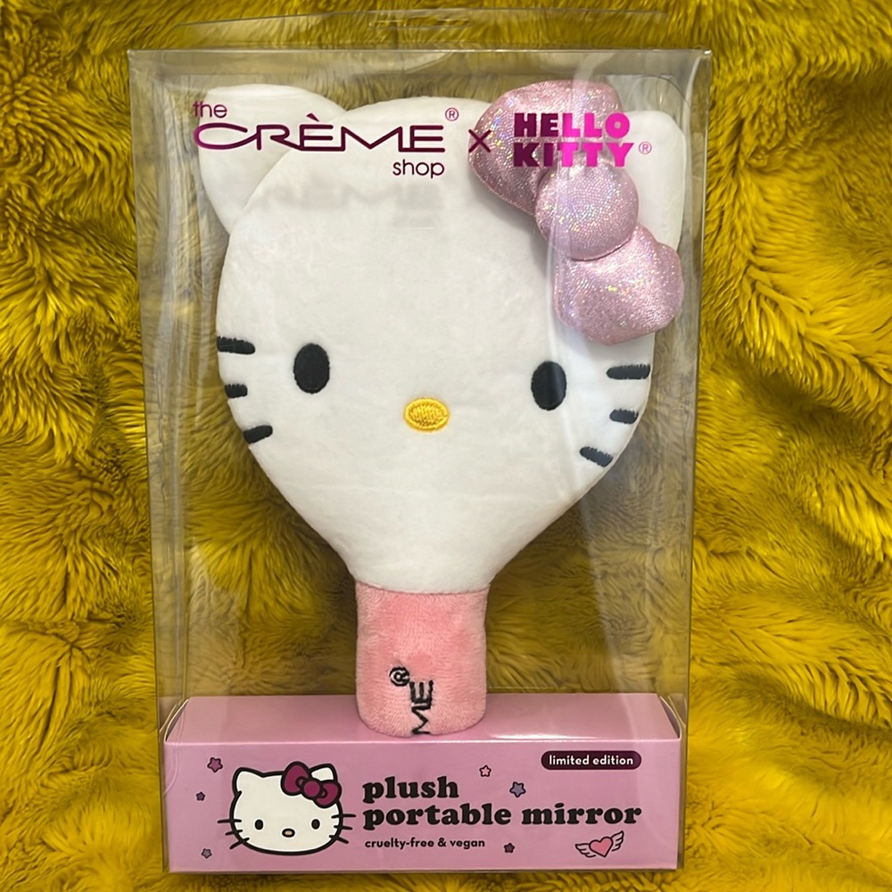 Hello Kitty 🎀 by Sanrio X The CRÈME Shop -Limited Edition